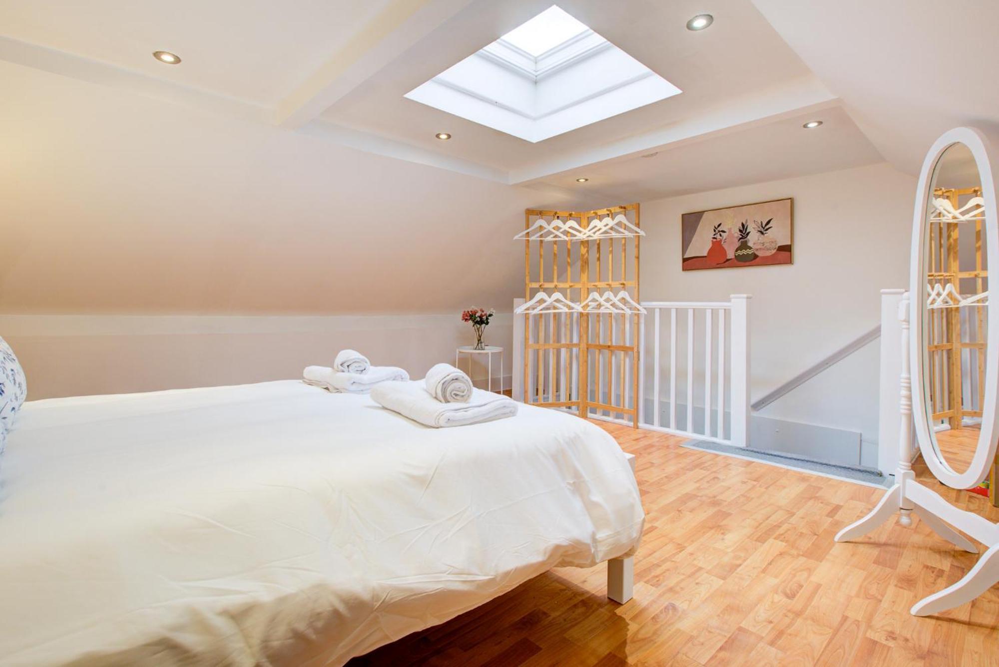Wonderful Two-Bedroom Apartment London Exterior photo